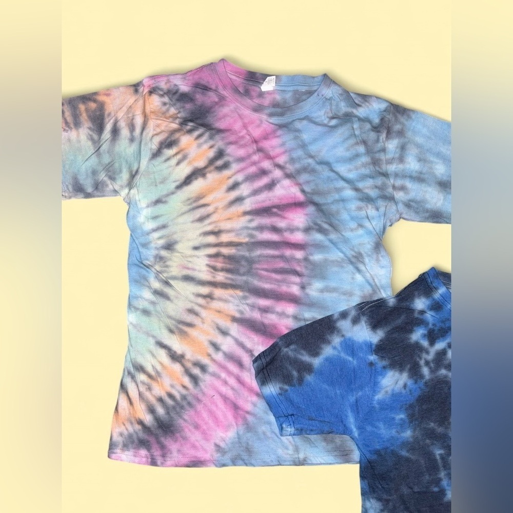 Laviva Sports Tie-Dye T-Shirt Bundle (2) | Size Large | NWOT - Picture 3 of 7